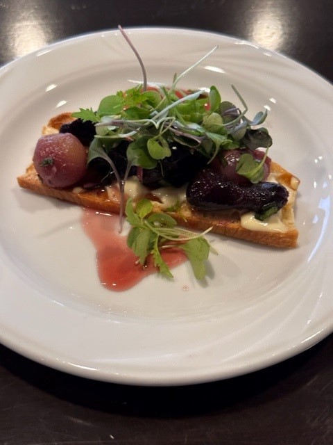 Roasted_Grape_Bruschetta